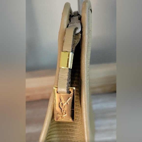 EUC!! VINTAGE Yves Saint Laurent Clutch - Picture 4 of 14